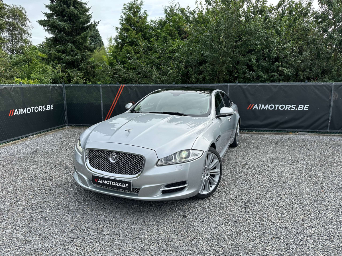 Jaguar XJ - - - VERKOCHT - - - 2.0 | BENZINE | FULL-OPTIE